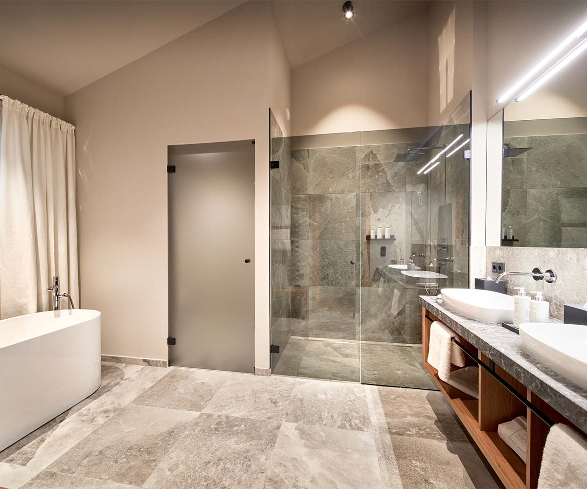 Mount Med Resort Exterior Chalets Bathroom (c) Mike Huber Mount Med Resort Destination Health